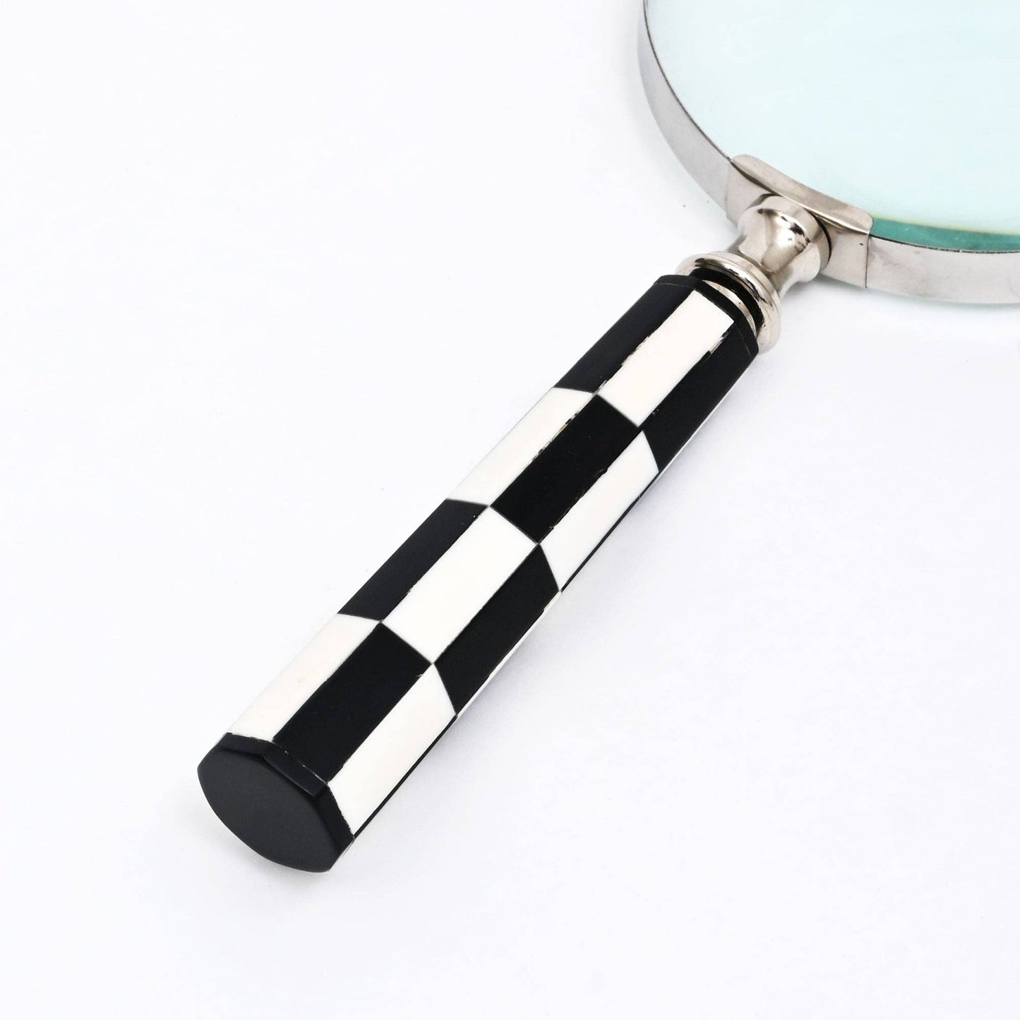 Classic Checkered Handle Magnifying Glass – Steel & Resin