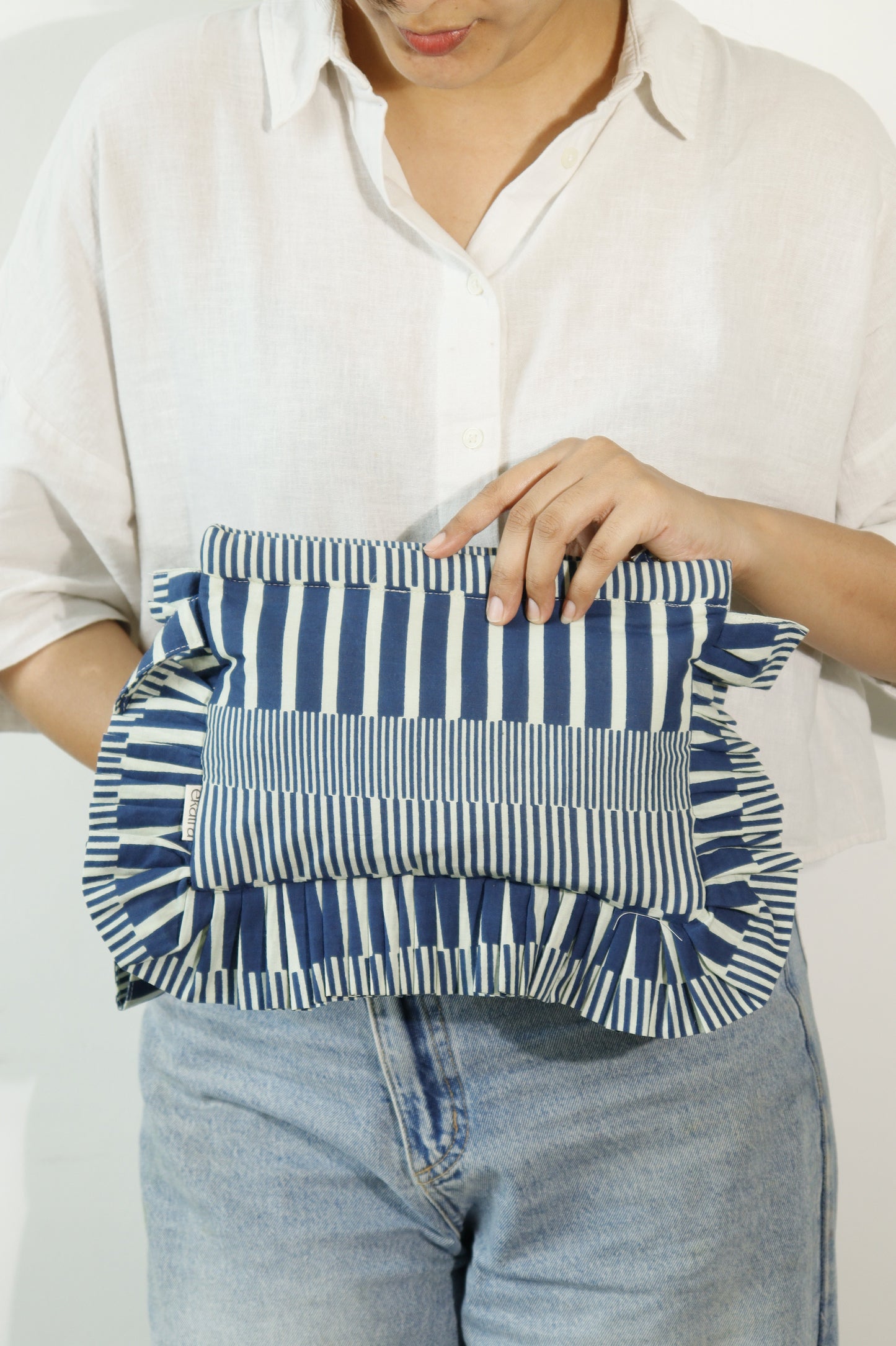 The Big Frill Pouch