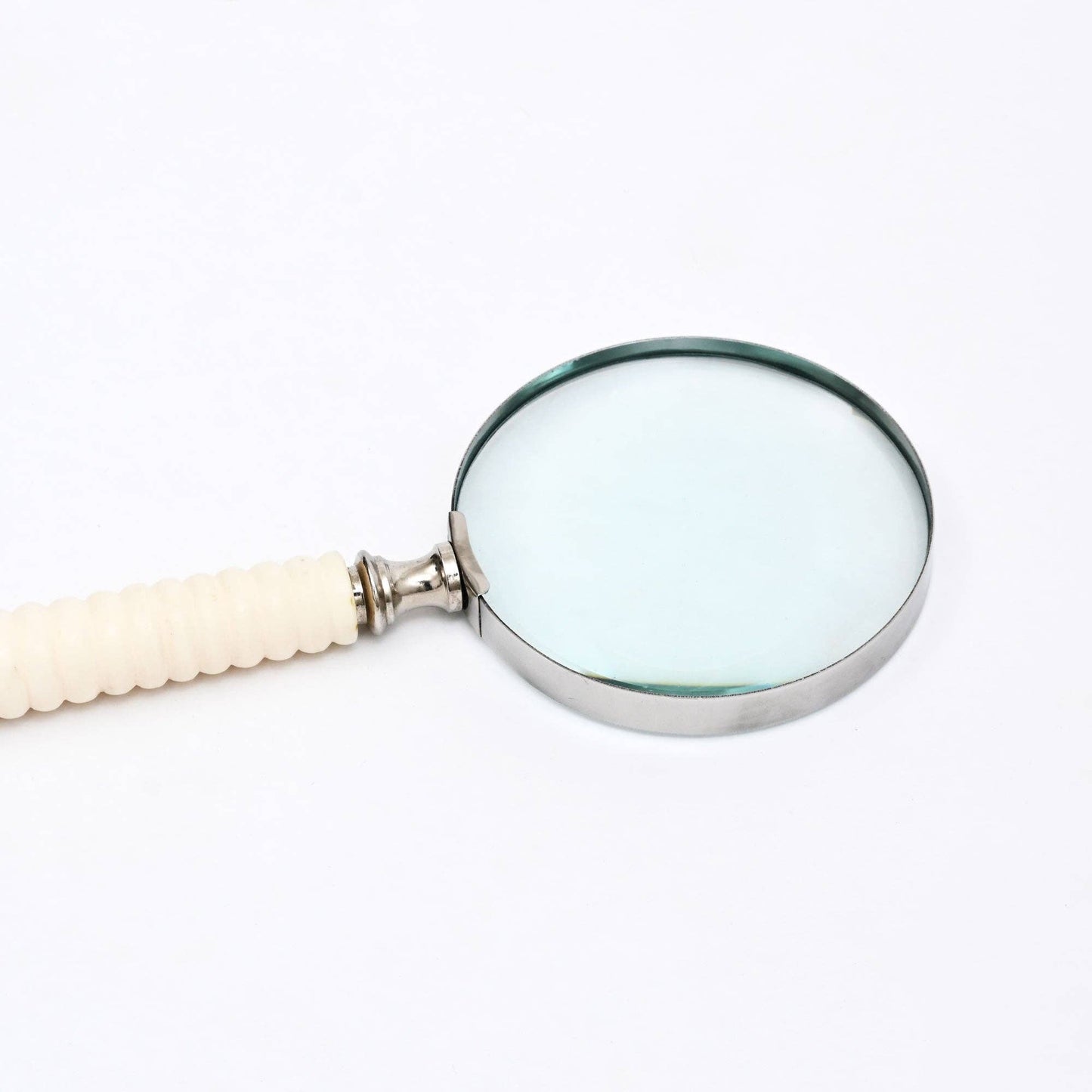 Elegant Magnifying Glass – Steel & Resin Design
