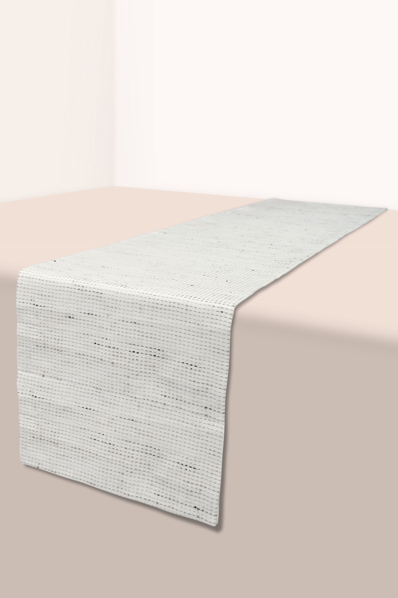 Koa - Dining Set Of A Table Runner And 8 Table Mats