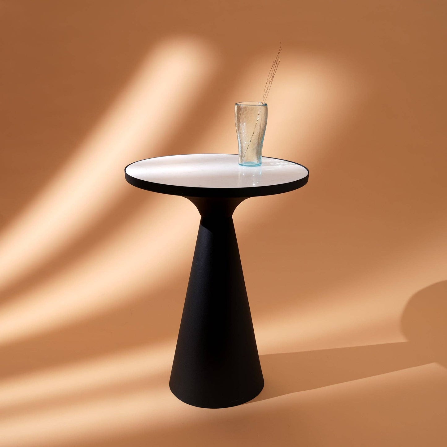 Round Cone Marble Side Table – Modern Sculptural Accent