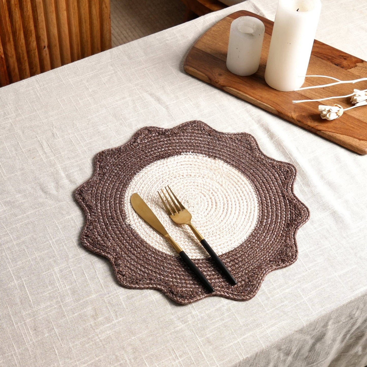 Brown Polyester Braided Placemat – Elegant Dining Mat