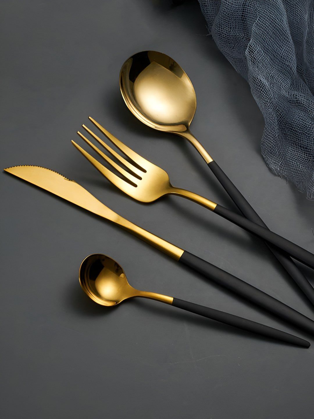8 pcs Black Stainless Steel Cutlery Set – Flatware Collection