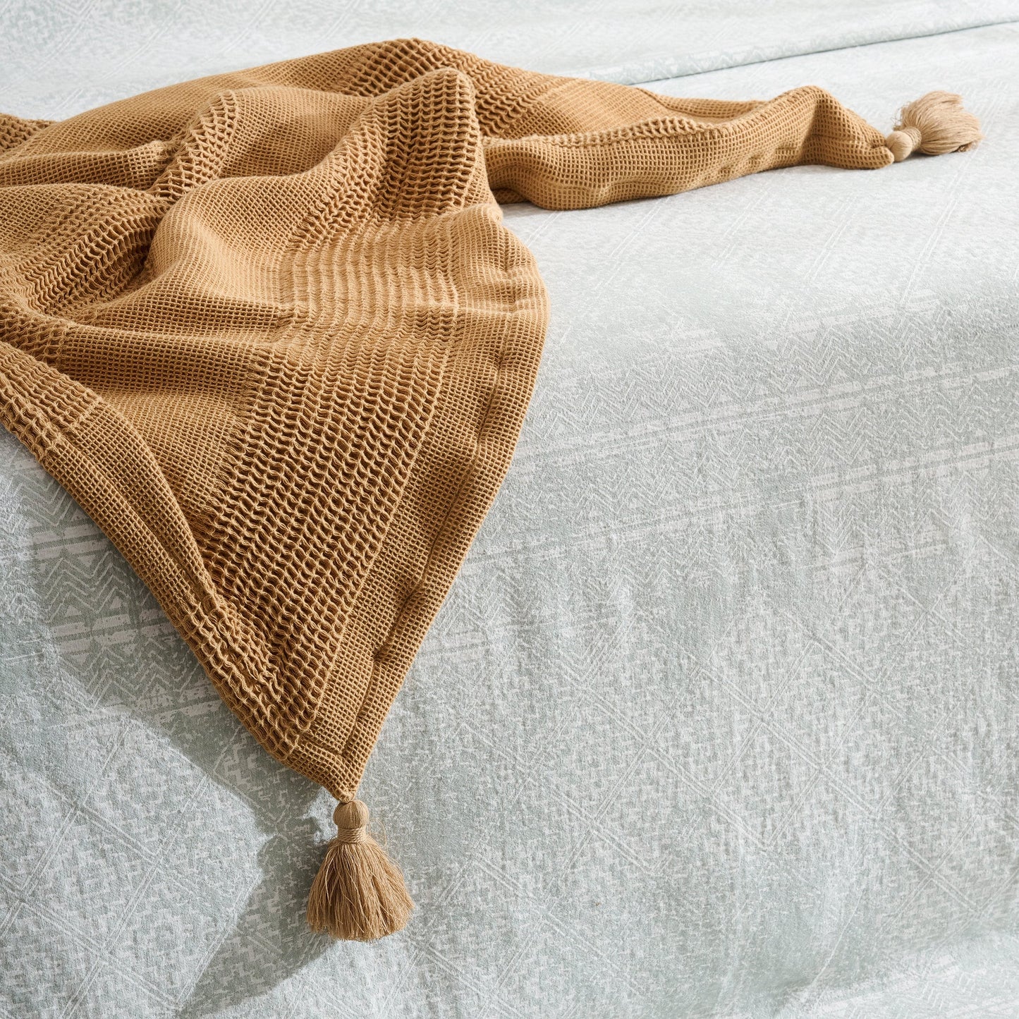 Throw Blanket | Cotton Waffle Thick Tassels
