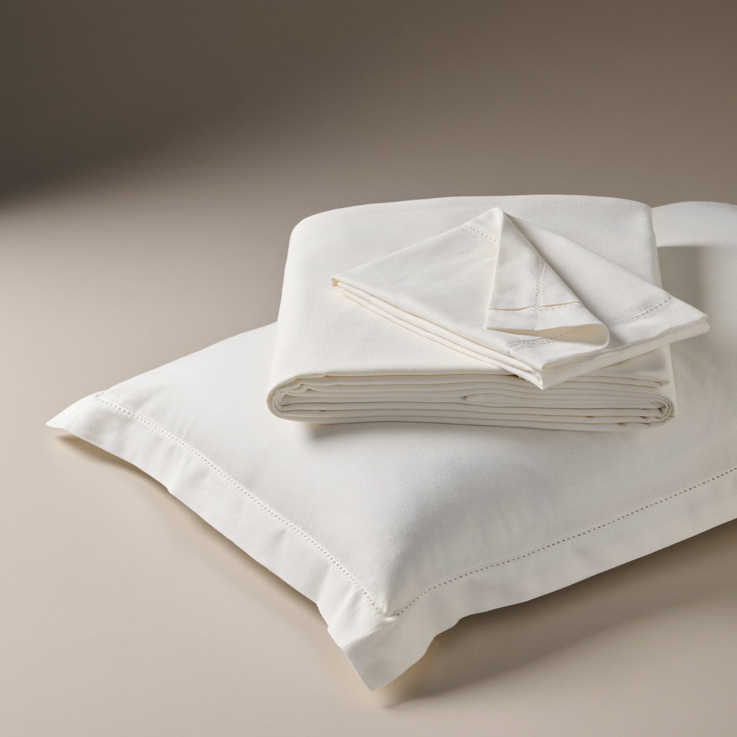 Bedsheet | Cotton Bamboo Pearl Chambray | With 2 Pillow Shams