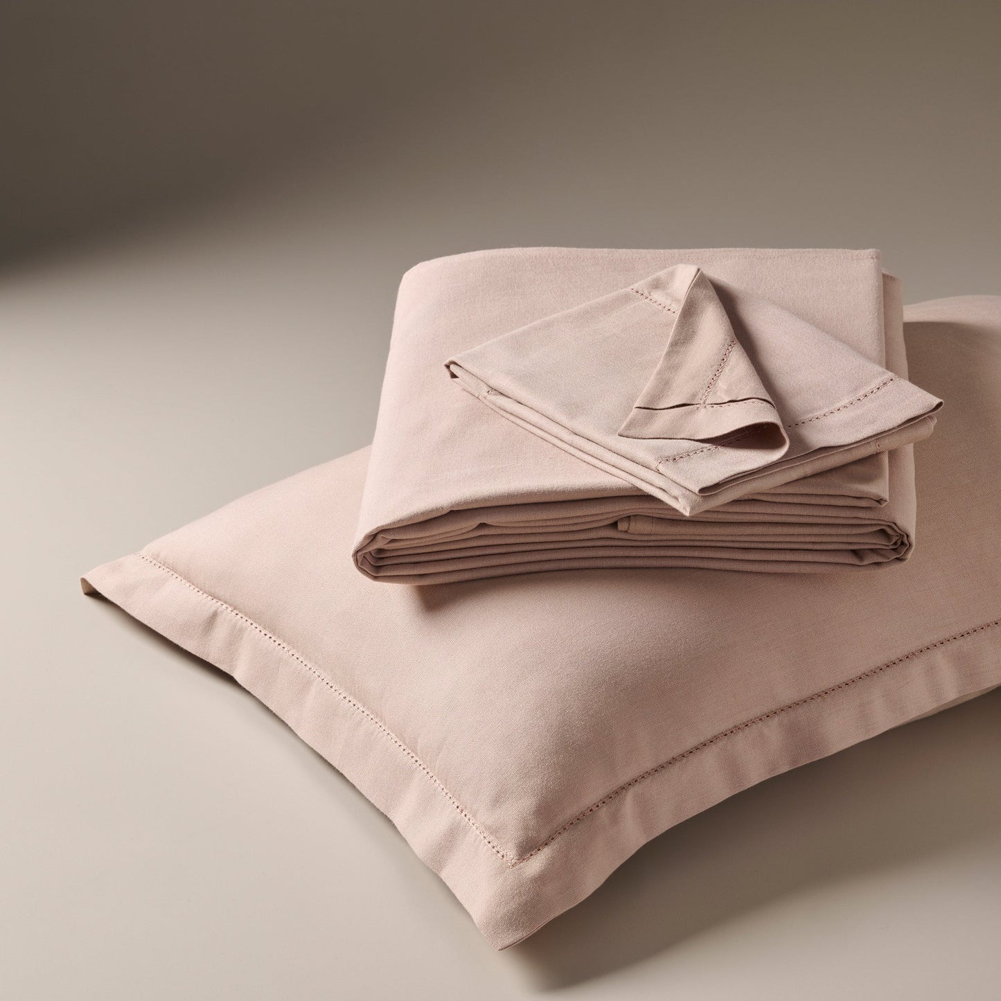 Bedsheet | Cotton Bamboo Chambray Dual-tone | Soft Apricot With 2 Pillow Shams