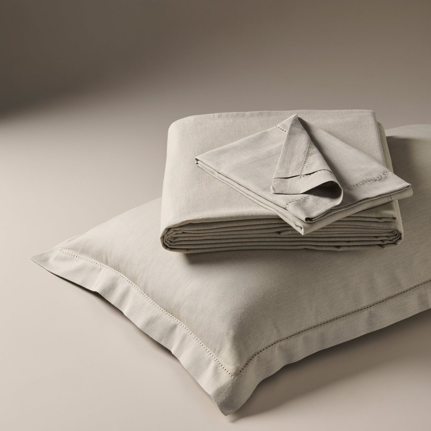 Bedsheet | Cotton Bamboo Chambray Dual-Tone | Fresh Eucalyptus With 2 Pillow Shams