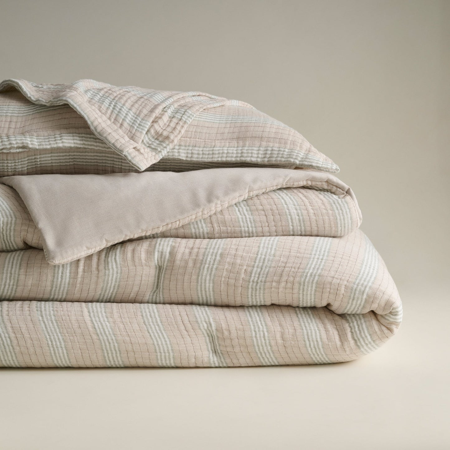 Comforter | Yarn-dyed Gauze Chambray Backing | Double & Single  | With 2 Pillow Shams