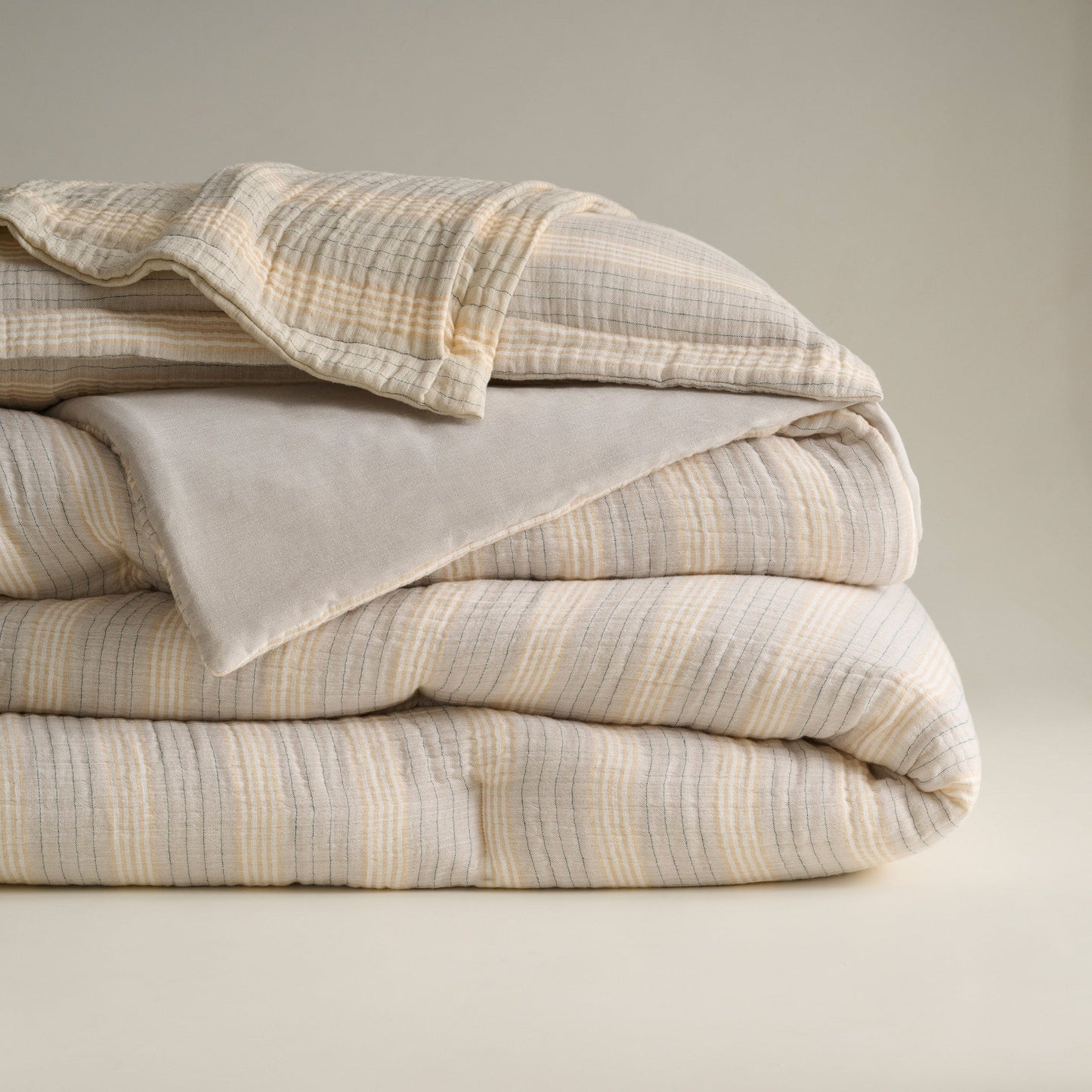 Comforter | Yarn-dyed Gauze Chambray Backing | Double & Single  | With 2 Pillow Shams