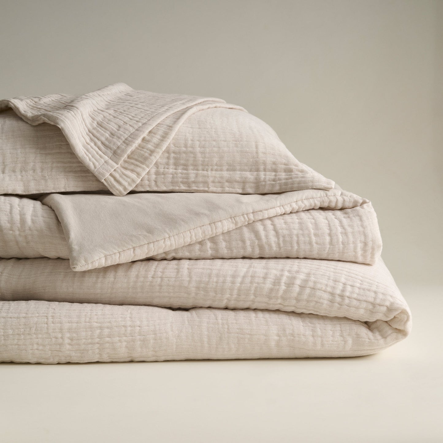 Comforter | Yarn-dyed Gauze Sheeting Backing | Double & Single Size  | With 2 Pillow Shams