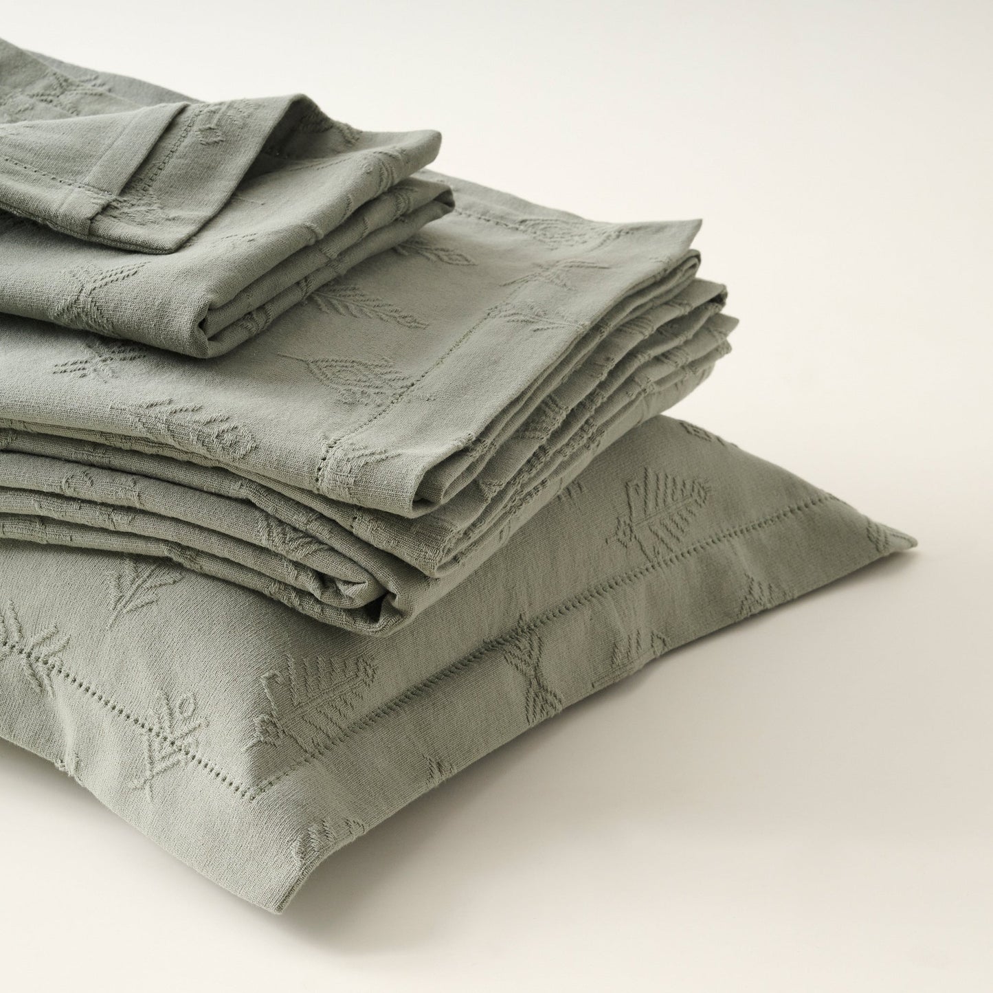 Bed Cover | Heavy Jacquard Embossed Motif | King & Queen Sizes