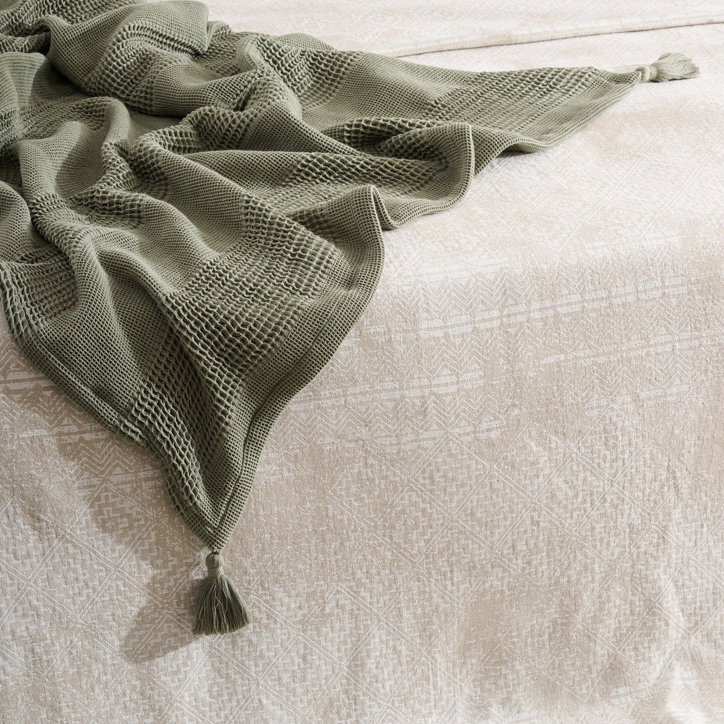 Throw Blanket | Cotton Waffle Thick Tassels