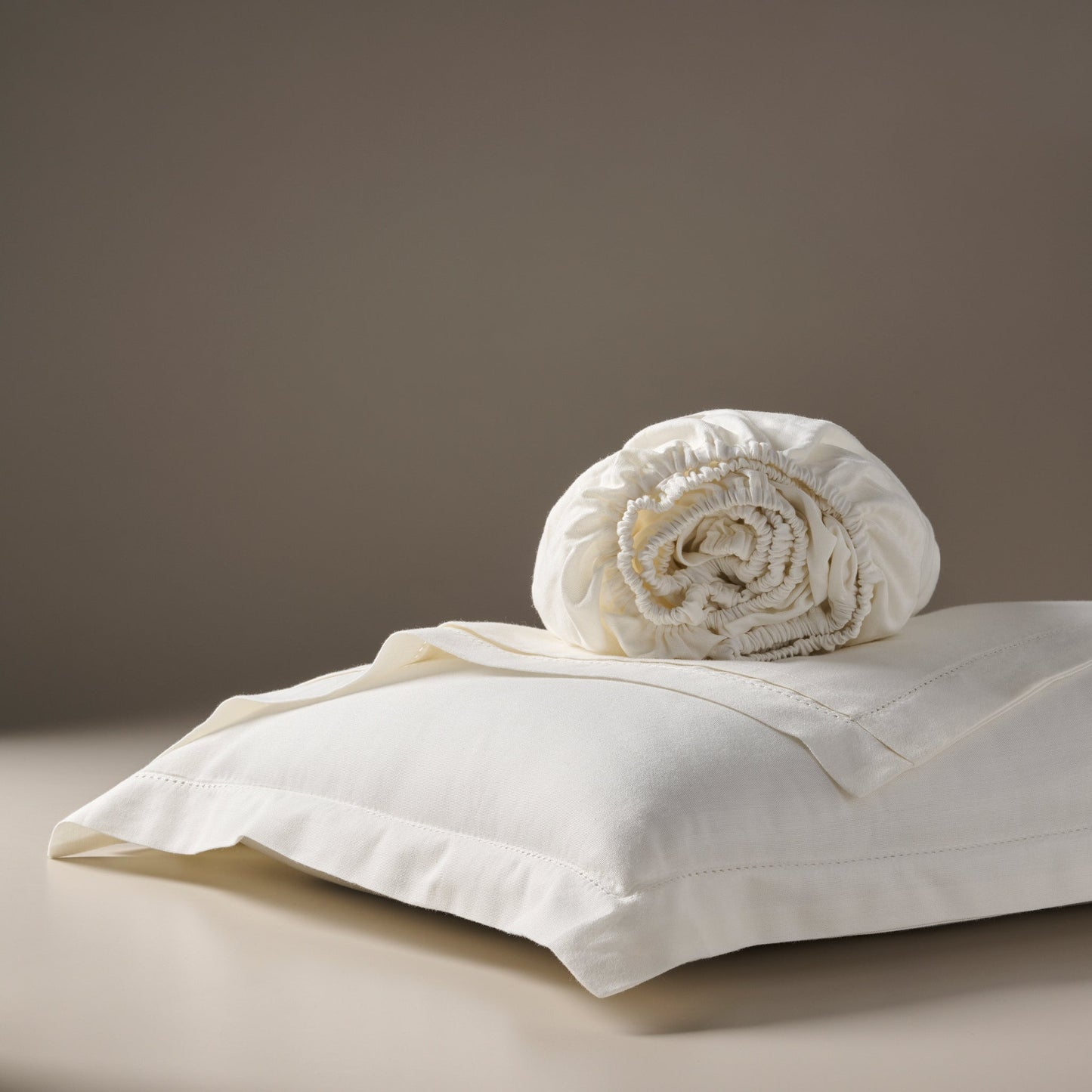 Bedsheet | Cotton Bamboo Pearl Chambray | With 2 Pillow Shams