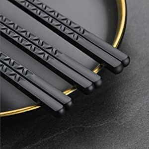 Fiberglass Reusable Chopsticks – Non-Slip Dining Chopsticks – Dishwasher Safe – 24cm (2 Pair)