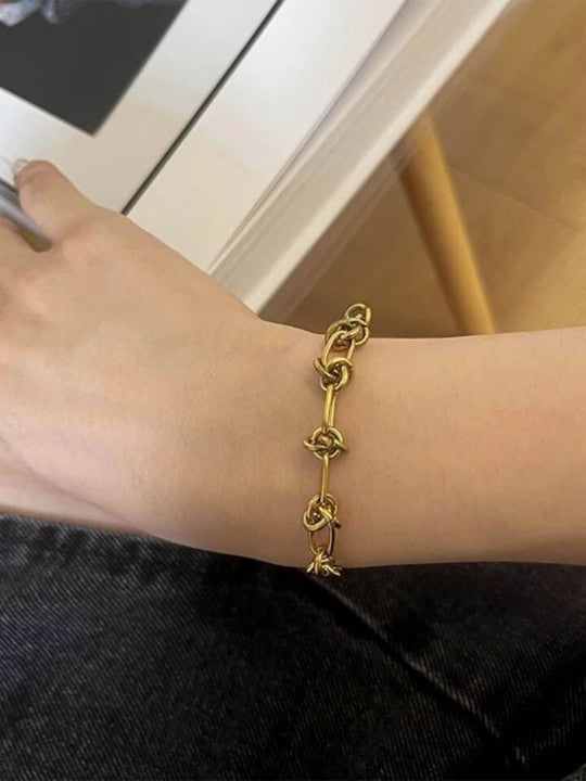 Accent Chain Bracelet – Gilded Steel with Knot Detail