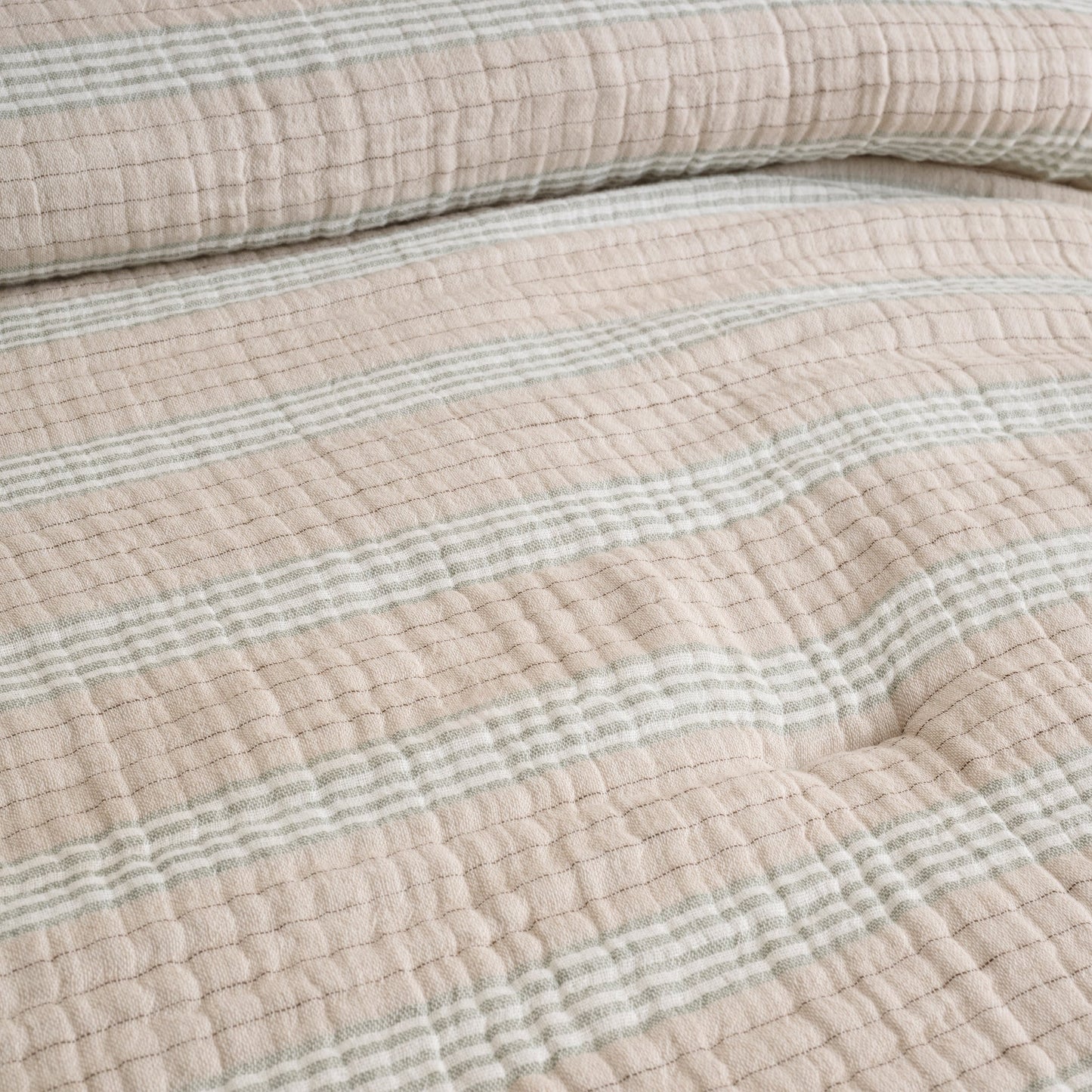 Comforter | Yarn-dyed Gauze Chambray Backing | Double & Single  | With 2 Pillow Shams