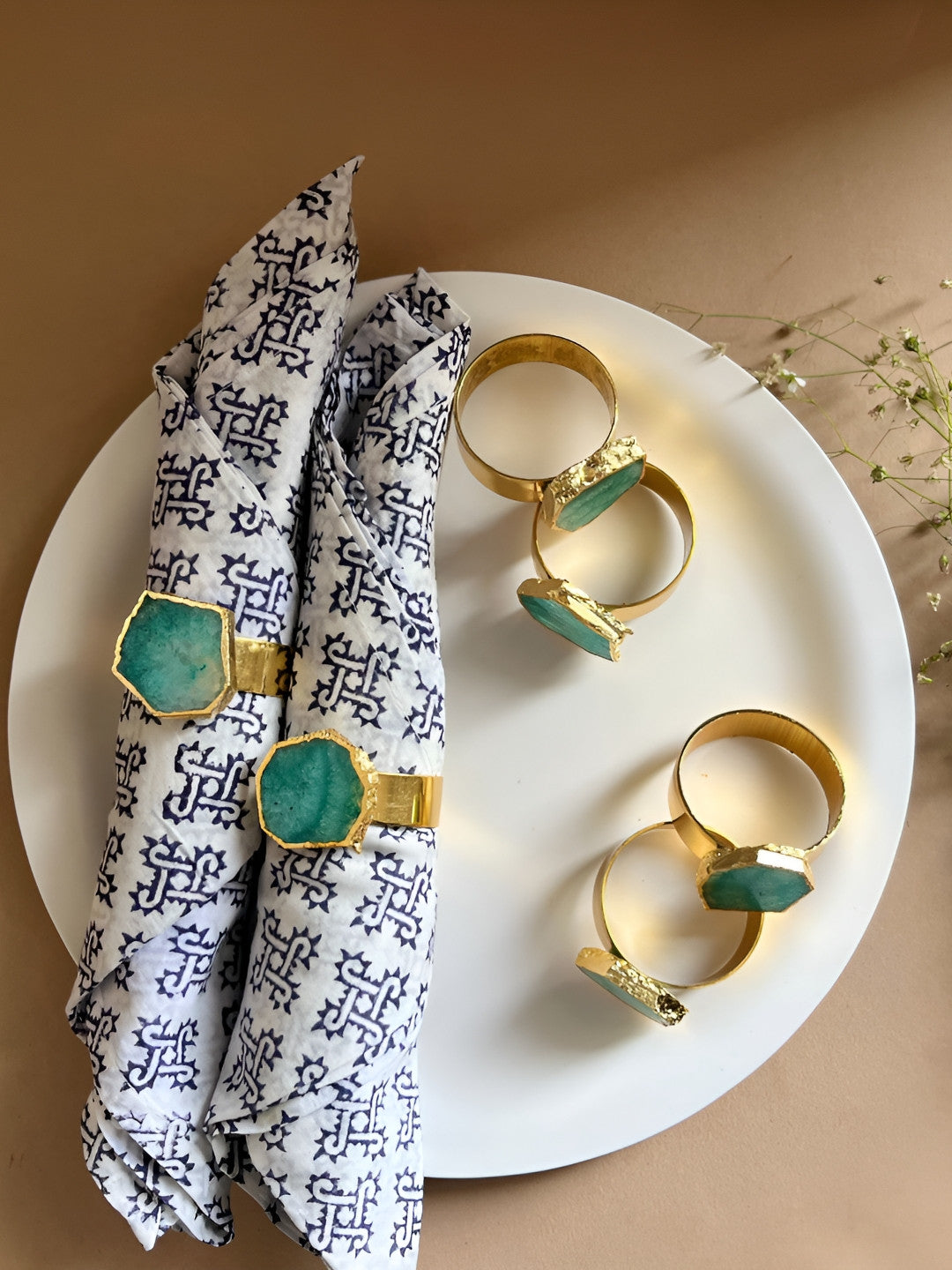 Crystal Agate Napkin Rings – Dining Table Accessory – Metal, Blue & Gold Toned – 6 Piece Set