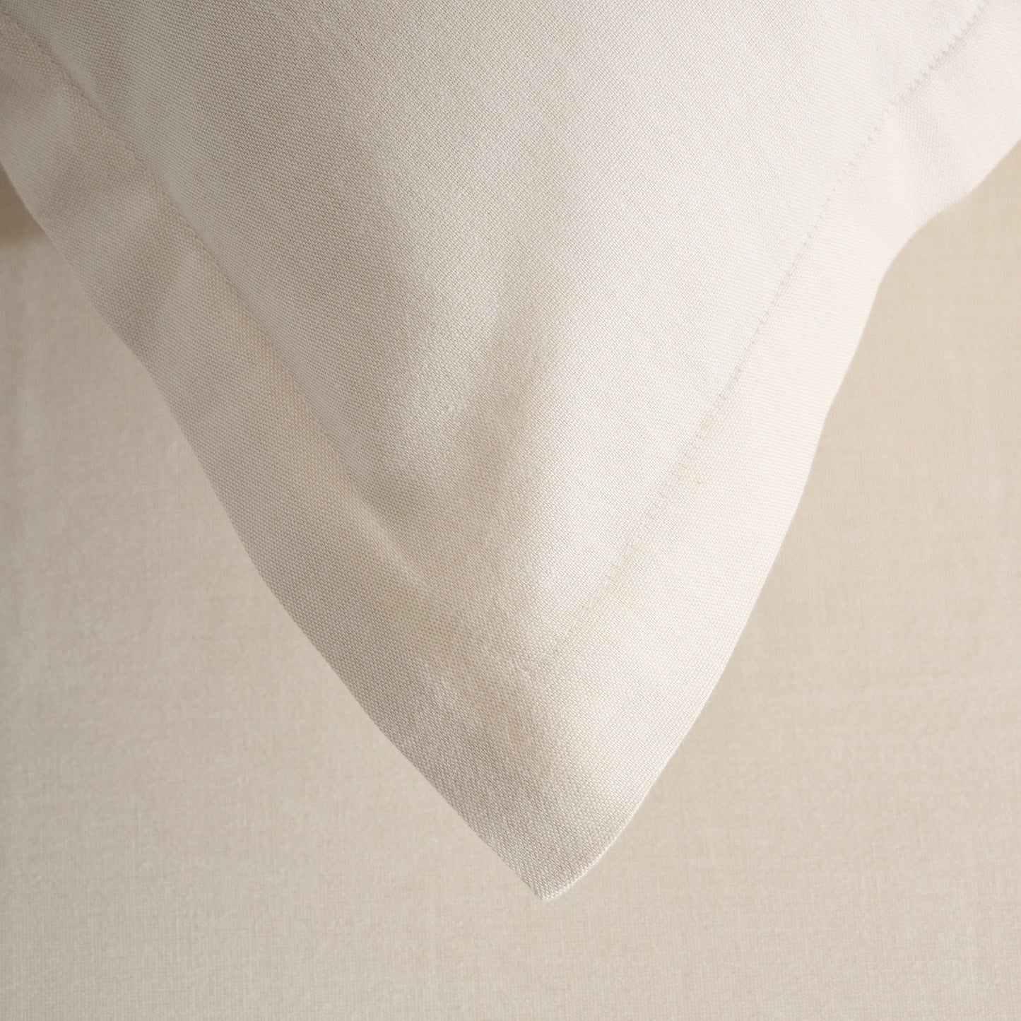 Bedsheet | Cotton Bamboo Chambray | Sand With 2 Pillow Shams