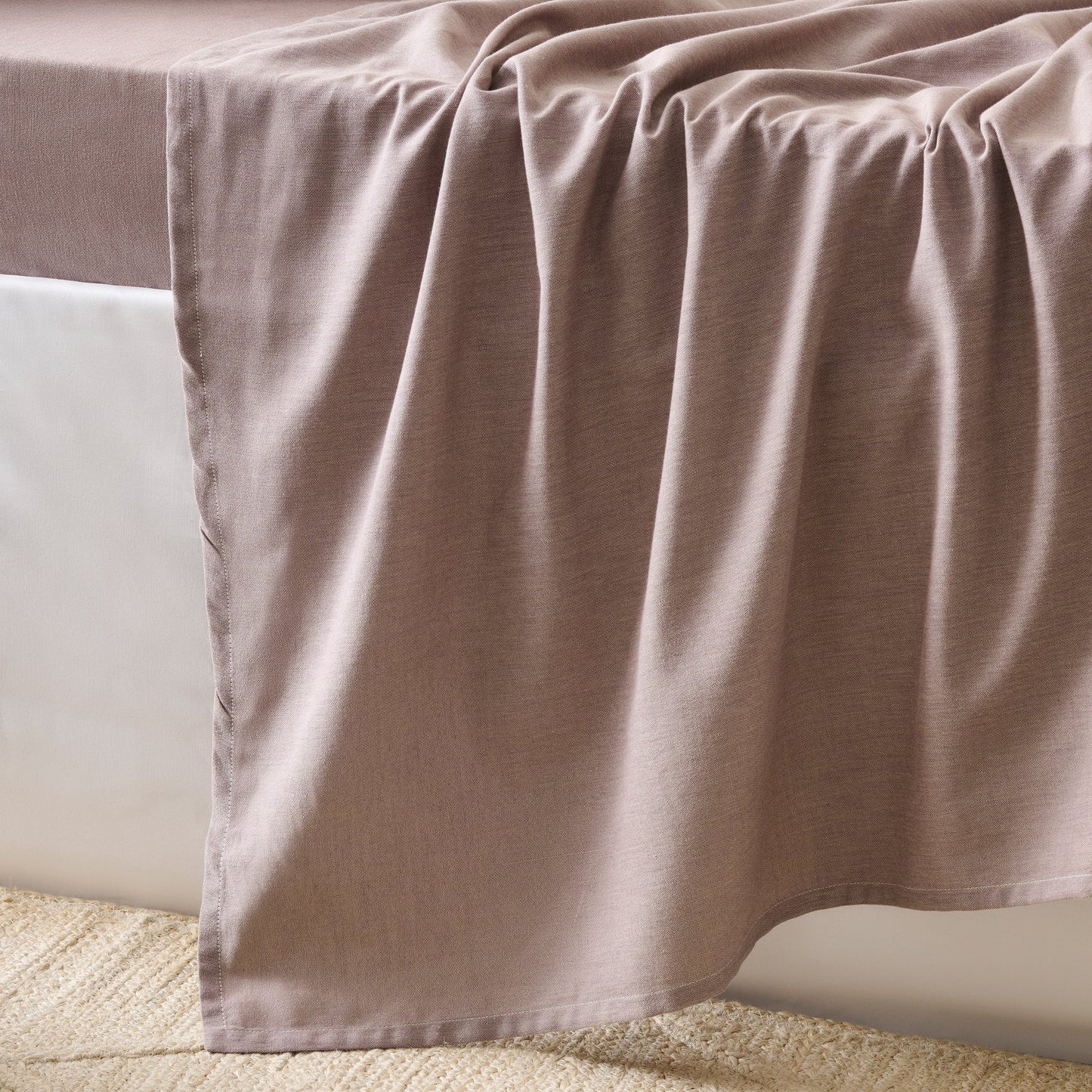 Bedsheet | Cotton Bamboo Chambray Dual-Tone | Dusty Amethyst With 2 Pillow Shams