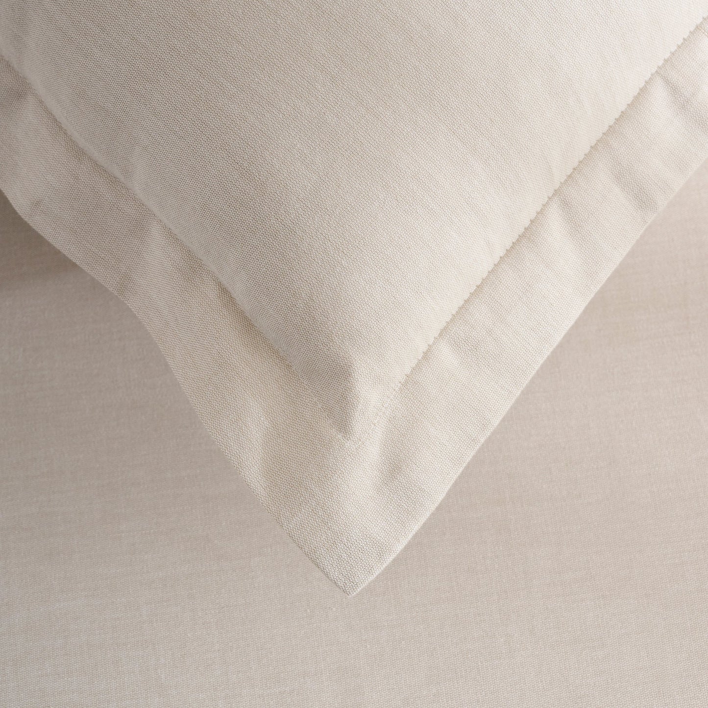 Bedsheet | Cotton Bamboo Chambray Weave | Birch with 2 Pillow Shams