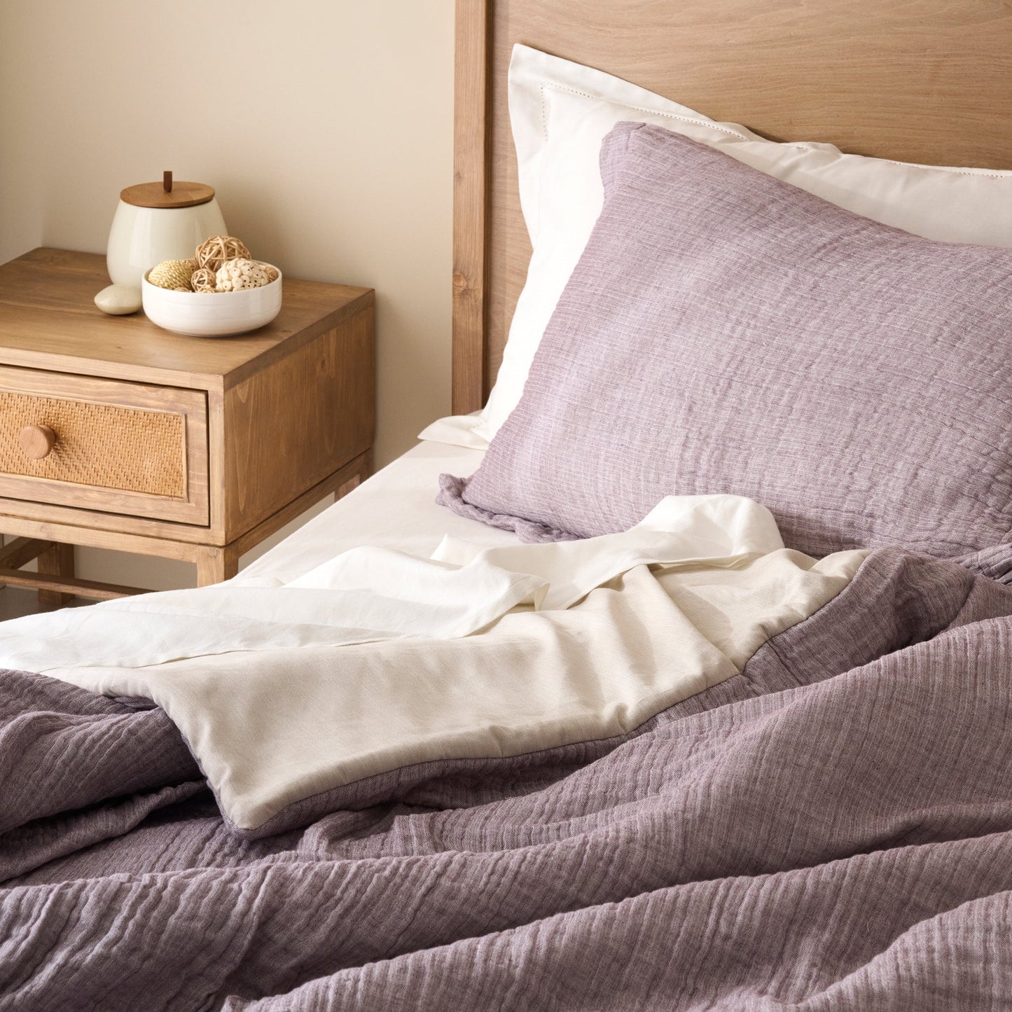 Comforter | Yarn-dyed Gauze Sheeting Backing | Double & Single Size  | With 2 Pillow Shams