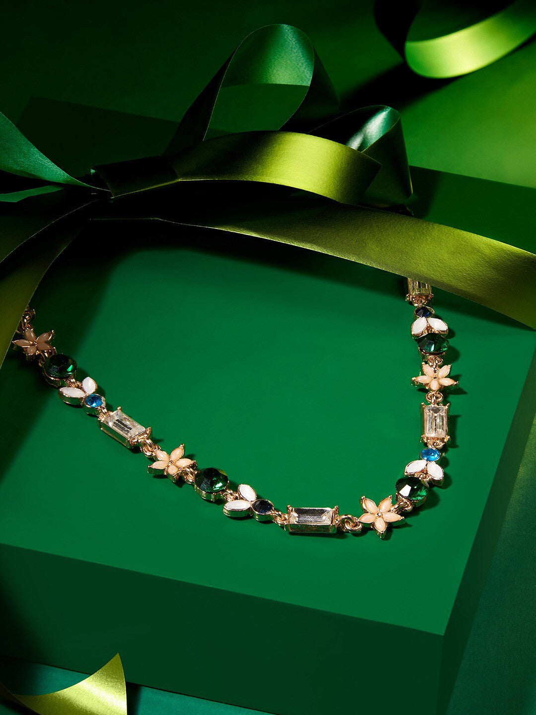 Gold-Plated Embellished Necklace – Fashion Jewellery – Alloy, Artificial Stones, Lobster Closure – 25cm