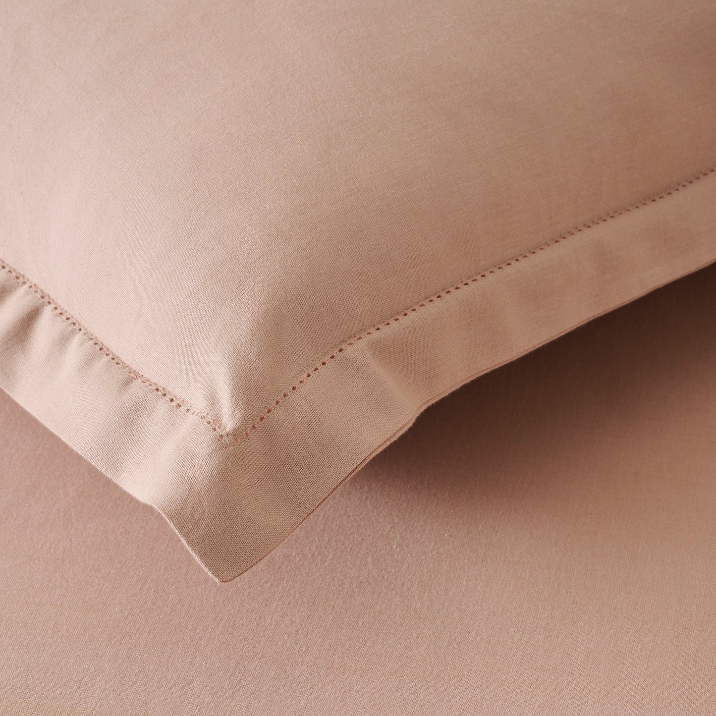 Bedsheet | Cotton Bamboo Chambray Dual-tone | Soft Apricot With 2 Pillow Shams