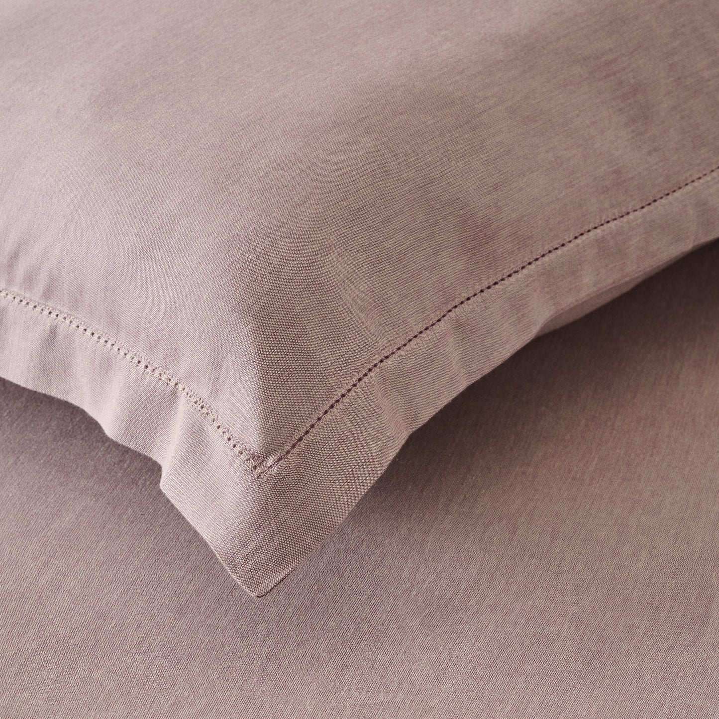 Bedsheet | Cotton Bamboo Chambray Dual-Tone | Dusty Amethyst With 2 Pillow Shams