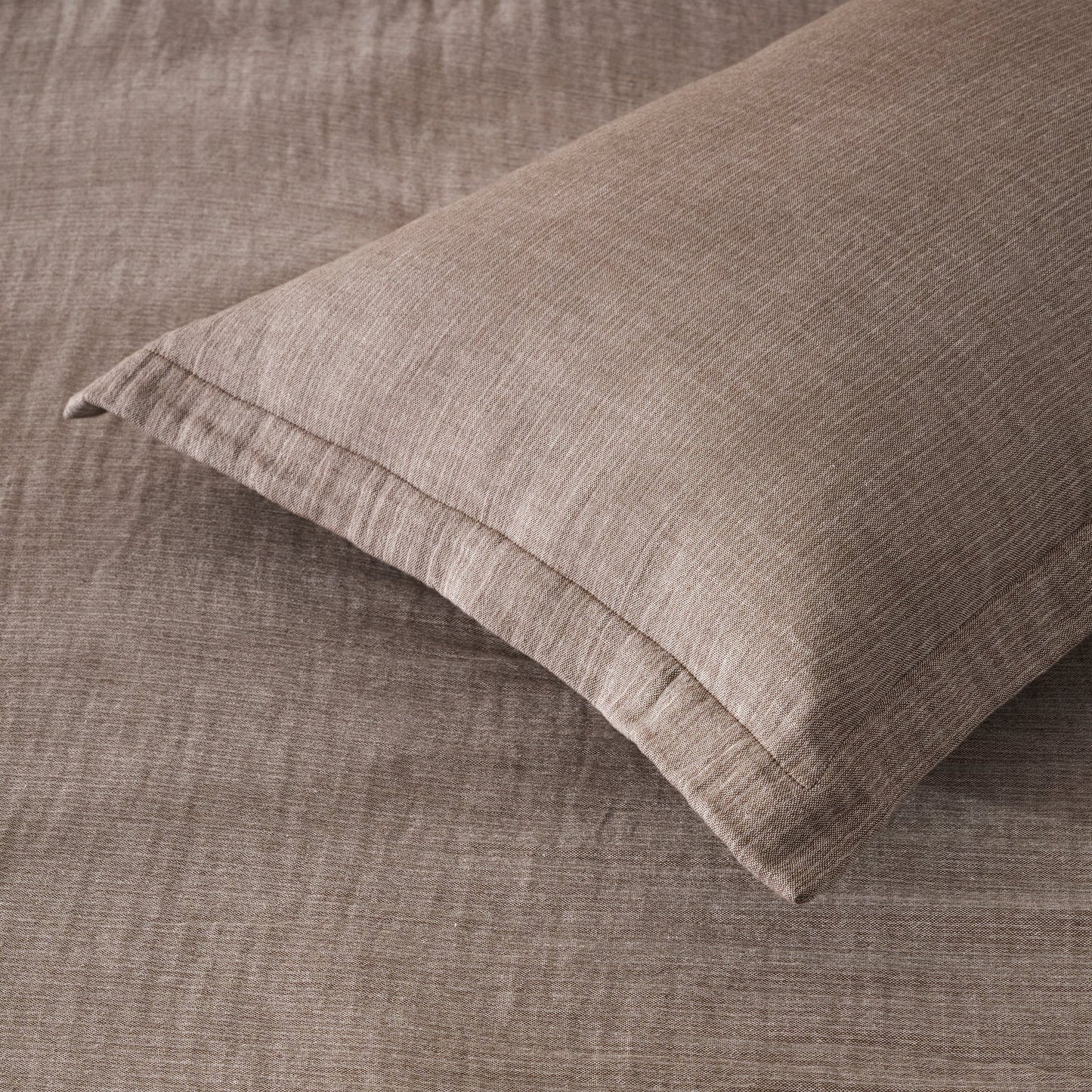 Comforter | Yarn-dyed Gauze Sheeting Backing | Double & Single Size  | With 2 Pillow Shams