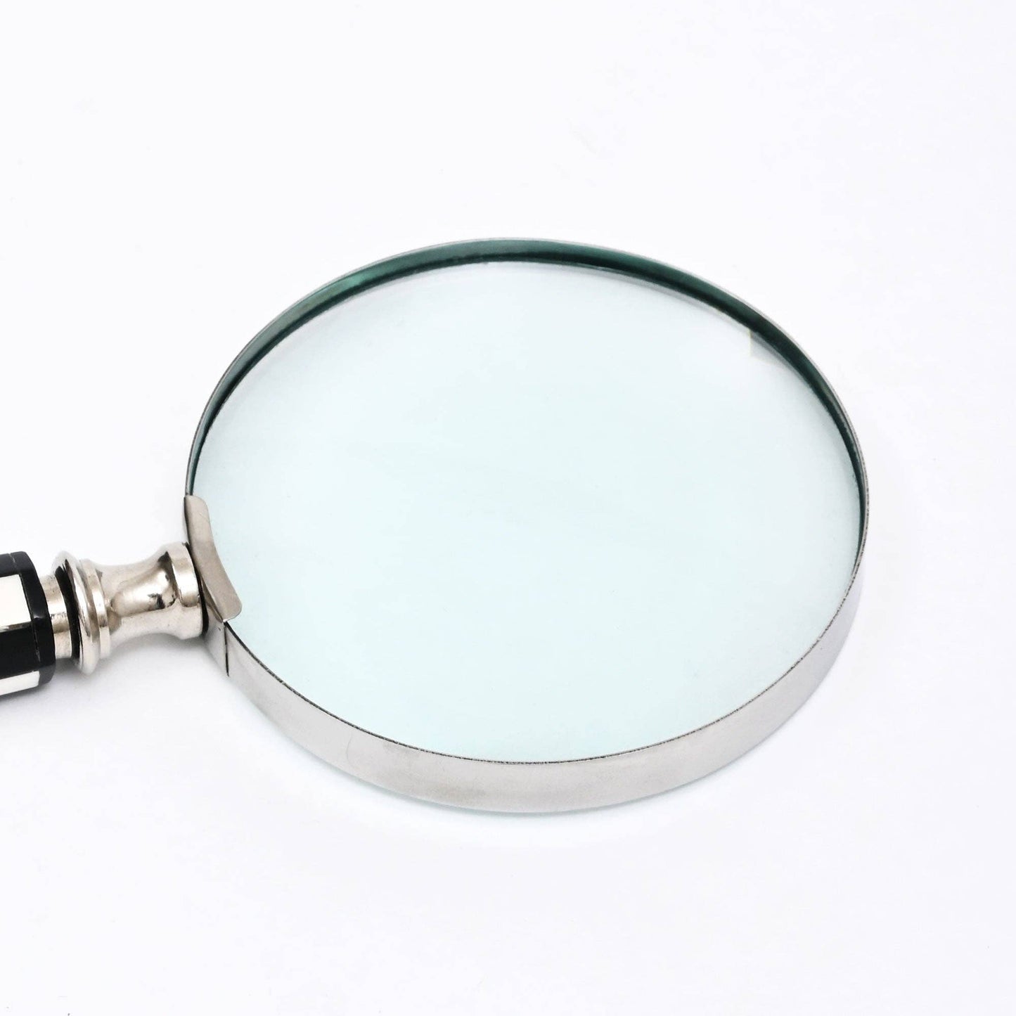 Classic Checkered Handle Magnifying Glass – Steel & Resin