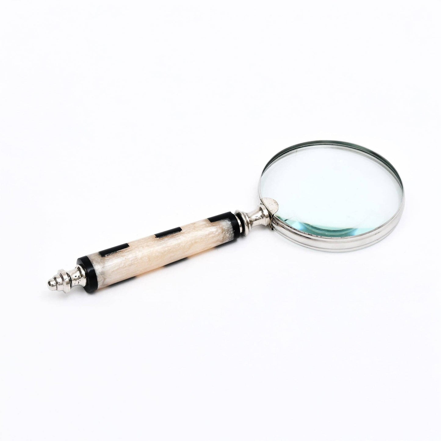 Decorative Magnifying Glass – Black & White Handle