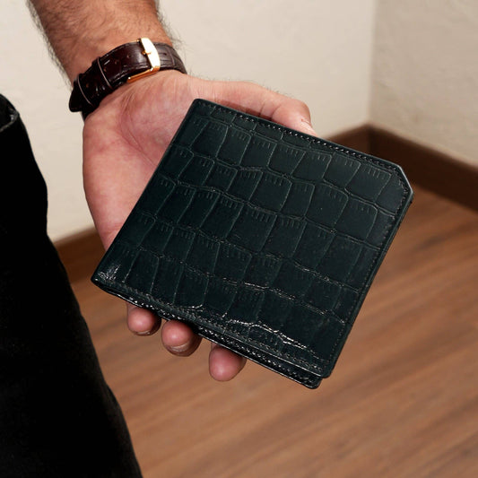Premium Green Leather Wallet – Slim, Elegant, Functional