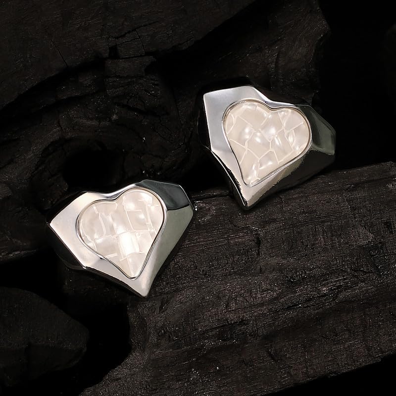 Coeur-Edge Stud Earrings – Fashion Earrings – Artificial Stone Alloy, Push Back – One-Size