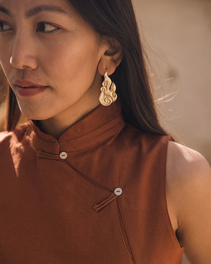 Na-gyen Maey | Fire Earrings – Gold