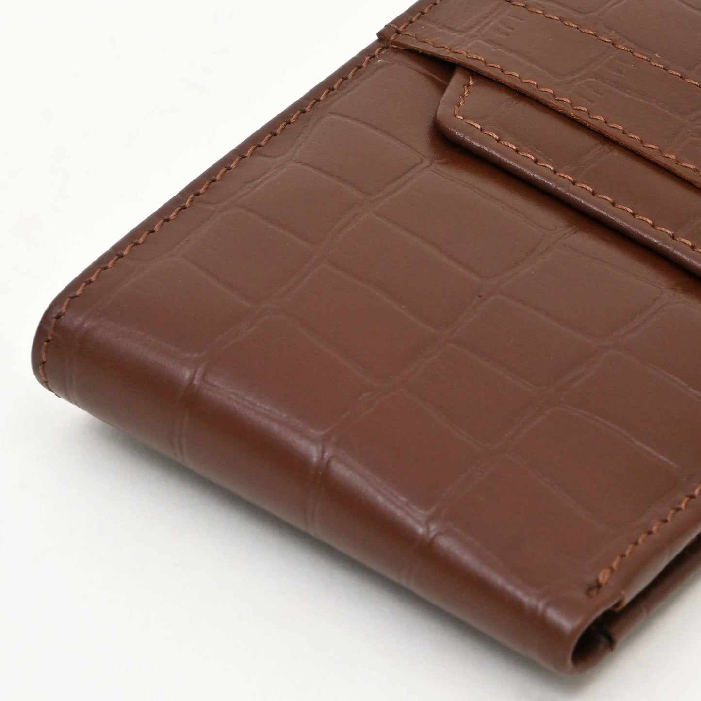 Handcrafted Brown Croc Slim Wallet – Coin & Card Slots