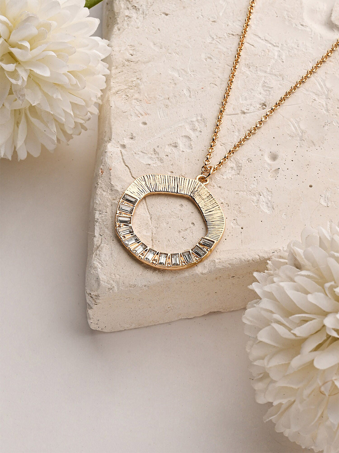 Crystal Textured Circle Necklace – Long Necklace – Alloy with Crystals – 62 cm