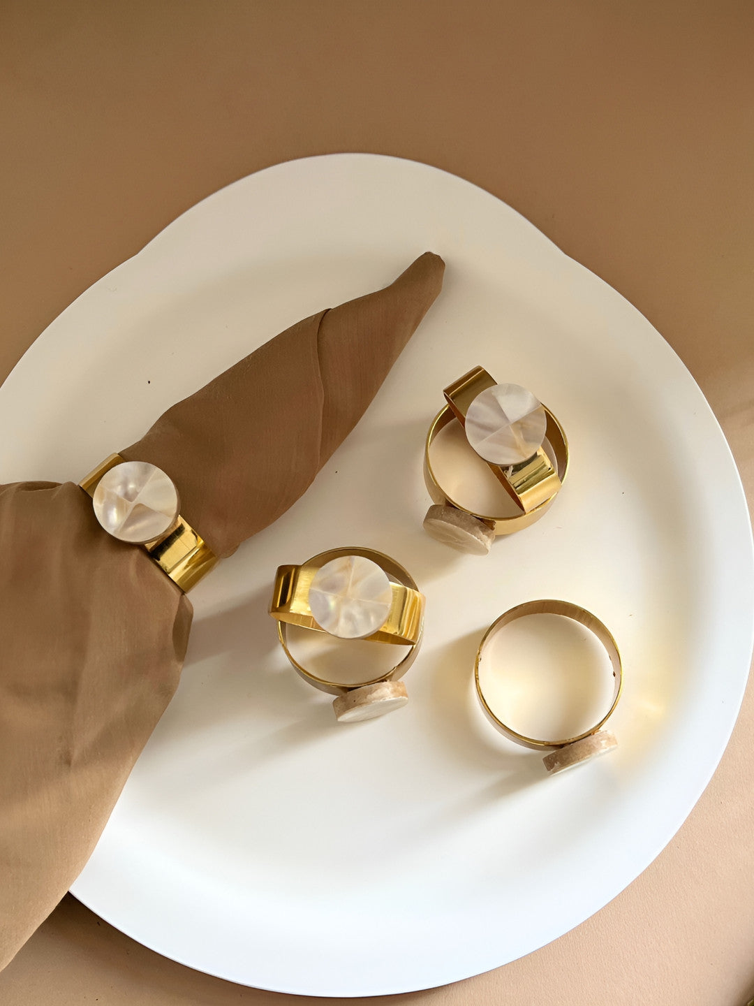 Mother of Pearl Inlay Napkin Rings – Round Metal Dining Set – 6 Piece Pack
