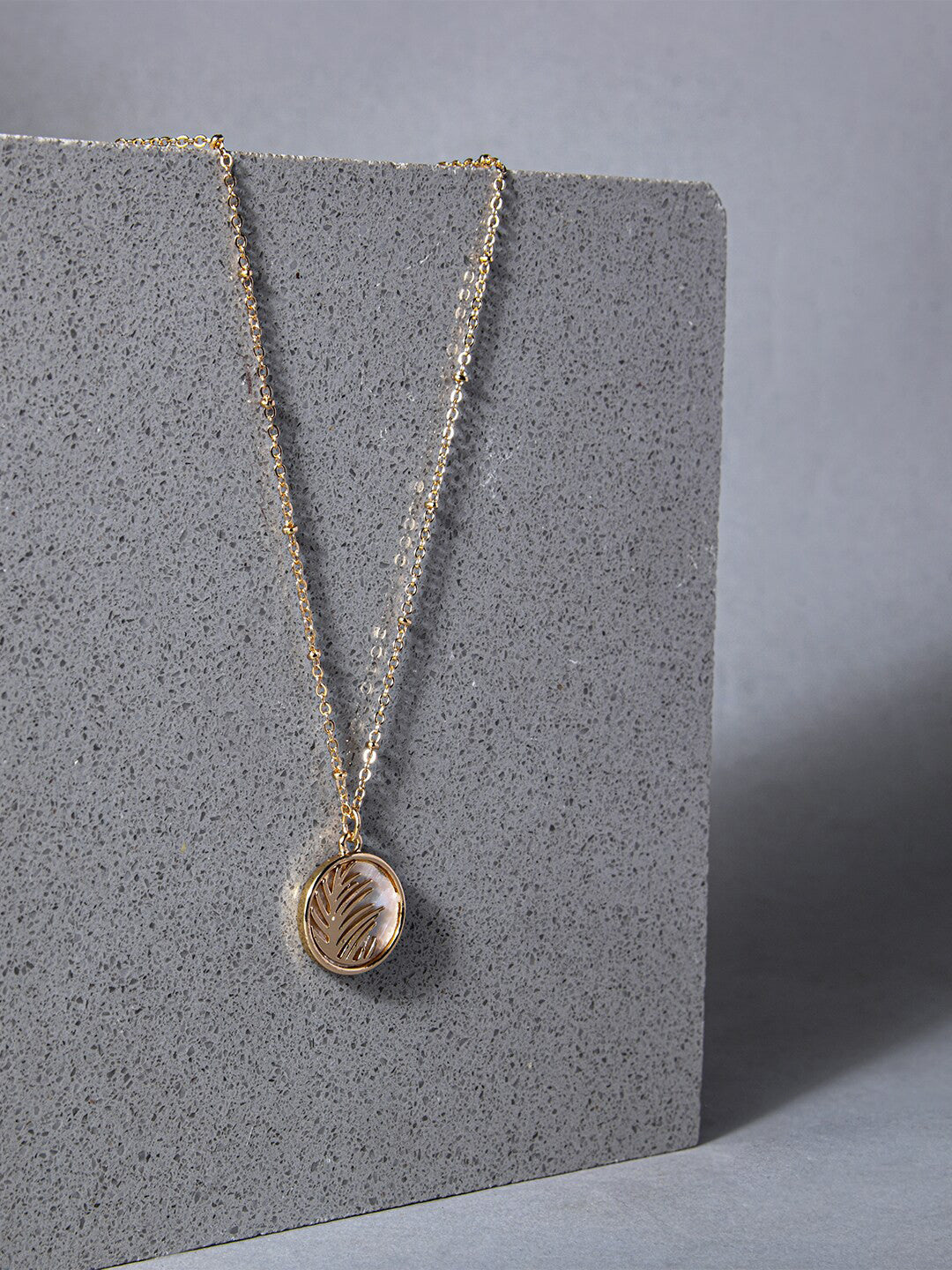 Moonstone Circle Leaf Pendant Necklace – Gold-Plated Fashion Jewellery – 41cm