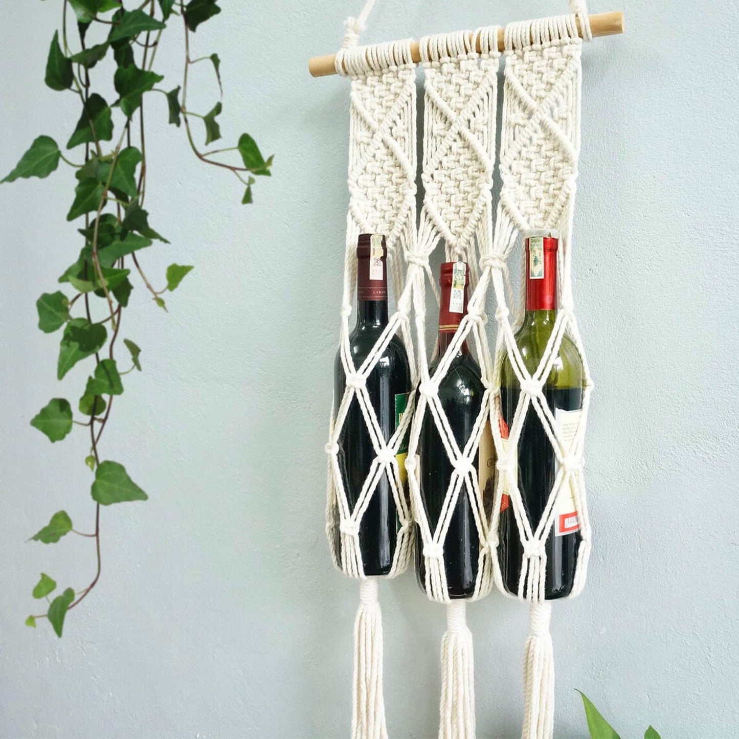 Handwoven Cotton Macrame Wine Holder – Natural Cotton Fibres