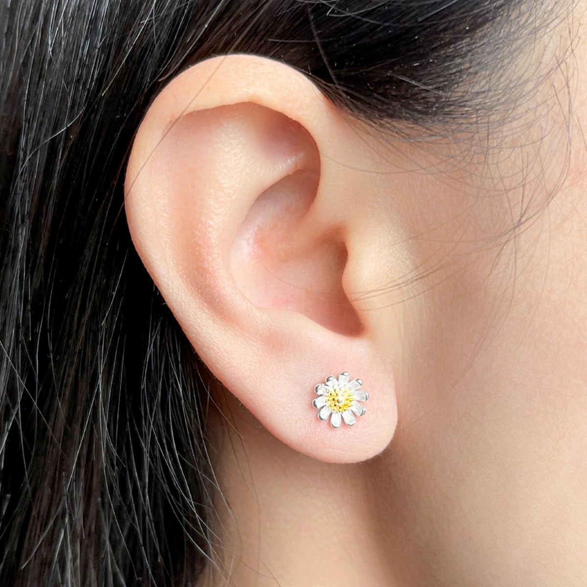 Flower Stud Earrings – 925 Sterling Silver – White Finish