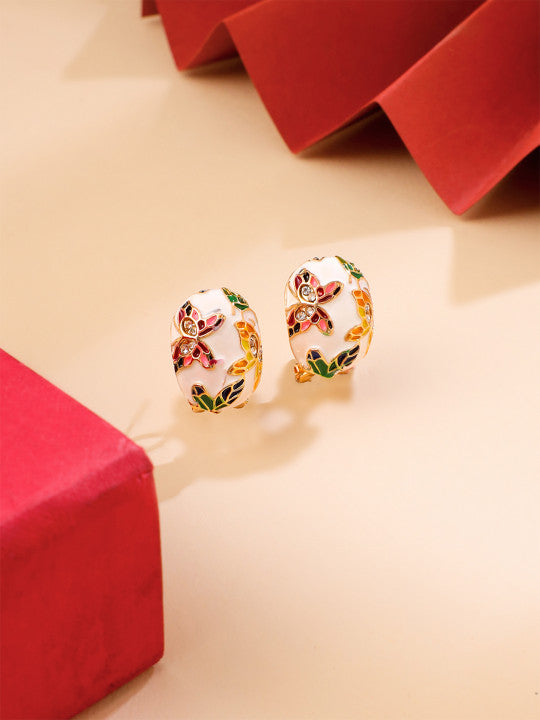 White Floral Motif Stud Earrings - Stone and Enamel Design - 1 Pair