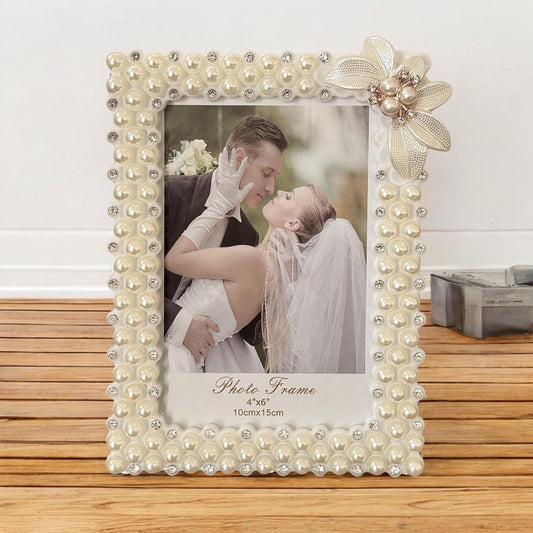 Vector Design Table Photo Frame – Decorative Picture Frame – Durable Construction – 4x6 Inch