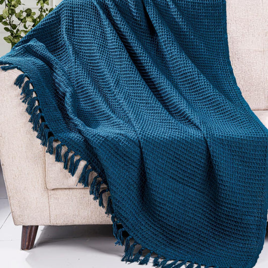 Waffle Knit Throw Blanket – Cotton Tasseled Design – All-Season – 127x152 cm