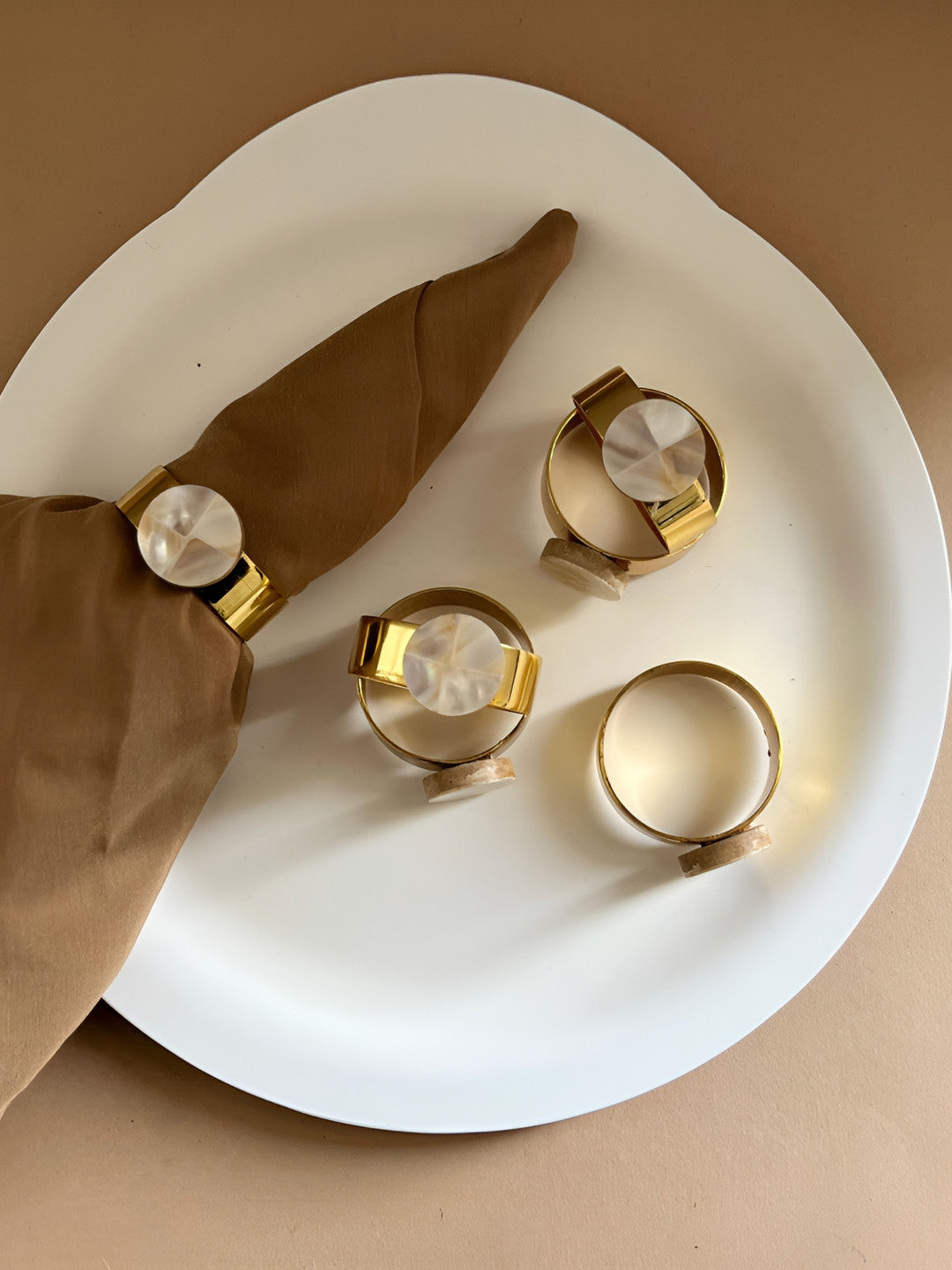 Mother of Pearl Inlay Napkin Rings – Round Metal Dining Set – 6 Piece Pack