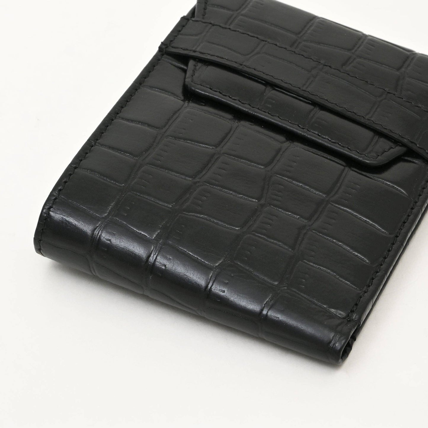 Luxury Black Croc Slim Wallet – Coin & Card Slots for Men