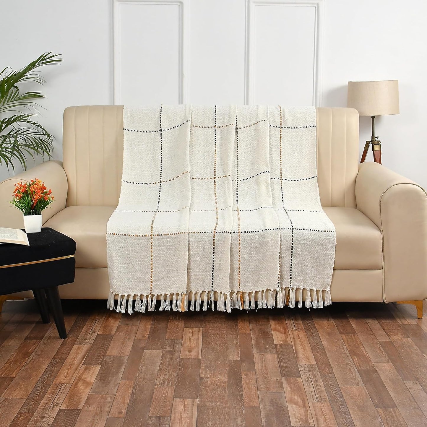 Woven Decor Throw – Handcrafted Cotton Blanket – Retail Furnishings – 130x160 cm