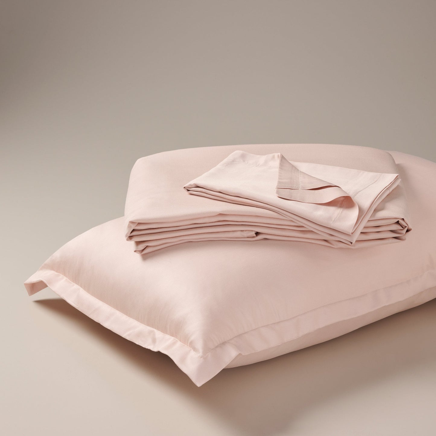 Bedsheet | Bamboo Sateen Soft | Camelia With 2 Pillow Shams