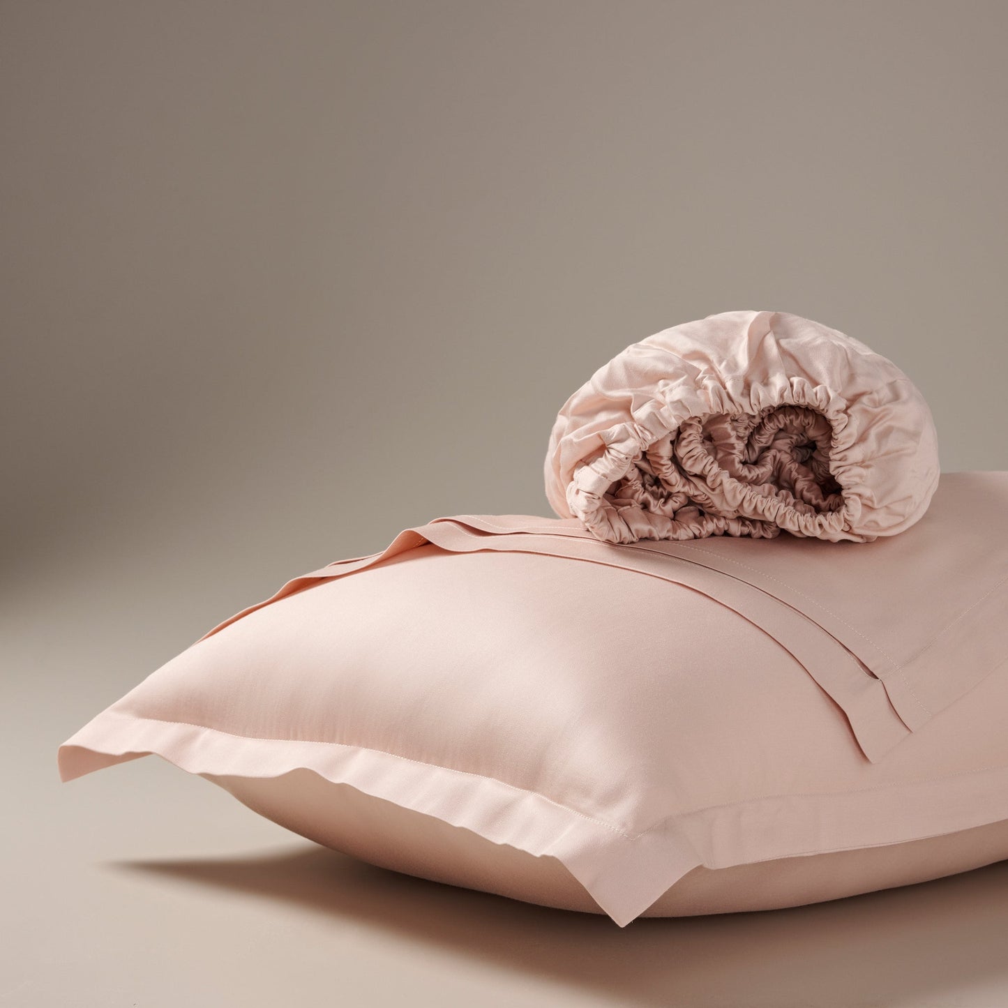 Bedsheet | Bamboo Sateen Soft | Camelia With 2 Pillow Shams