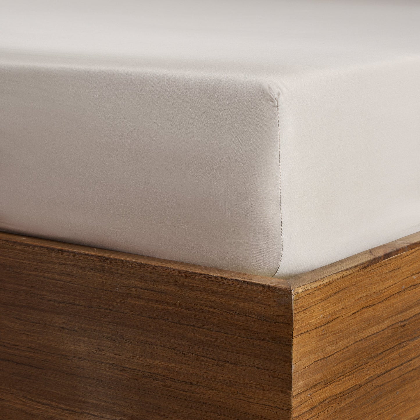 Bedsheet | Bamboo Sateen Softness | Sterling with 2 Pillow Shams