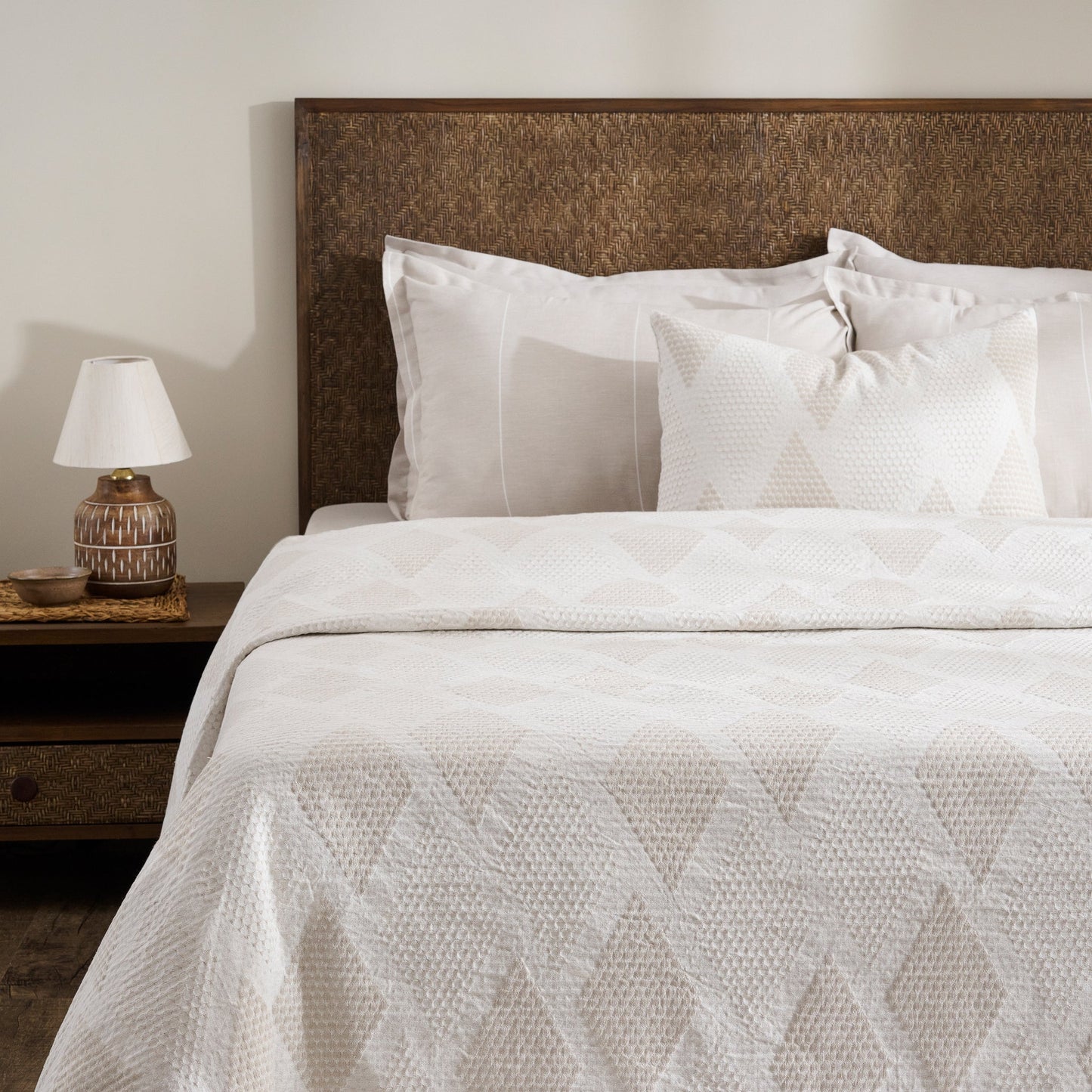 Bed Set | Cotton Linen Jacquard Diamond | King, 8 Piece Set